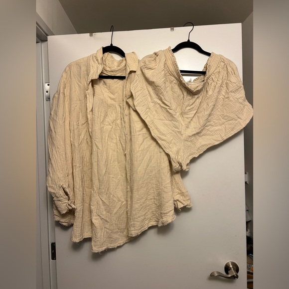 Aerie linen set - Picture 1 of 4